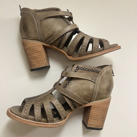 Freebird by Steven Conner Peep Toe Block Heel Sandal Leather Stone Taupe Size 10 - Picture 3 of 9